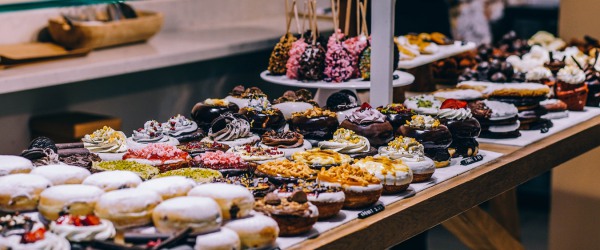 Pâtisseries in the 17th arrondissement; succumb to the sin of gluttony